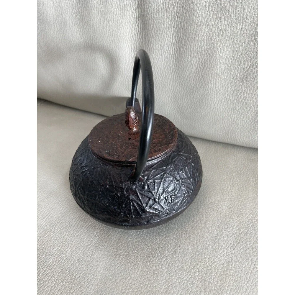 Vintage Japanese Cast Iron Teapot Tea Kettle stamped Enameled Pine Needle Acorn - Picture 6 of 9